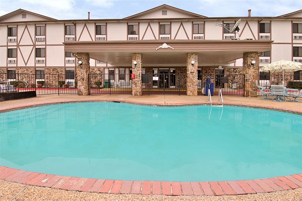 Clarion Pointe Hotel Shreveport Facilities photo
